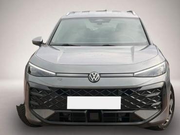Fahrzeug ansehen: Volkswagen T-Roc 1.5 eTSI R-Line Navi AHK Kamera ACC SitzHZ Volkswagen T-Roc 1.5 eTSI R-Line Navi AHK Kamera ACC SitzHZ