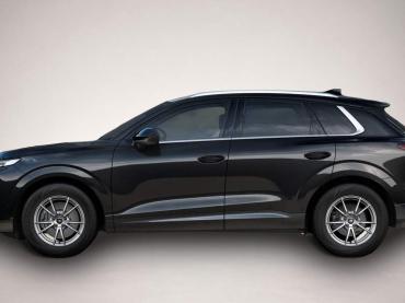 Fahrzeug ansehen: Audi Q3 Tech LED * KlimaP MMI * Keyl ACC PrivG eHK 17" Audi Q3 Tech LED * KlimaP MMI * Keyl ACC PrivG eHK 17"