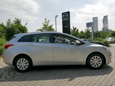 Hyundai i30 Silbergrau freie Werkstatt Autochampion24 Höhenkirchen