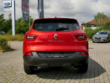 Renault Kadjar Flame red freie Werkstatt Autochampion24 Höhenkirchen