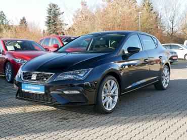 SEAT Leon FR schwarz freie Werkstatt Autochampion24 Höhenkirchen