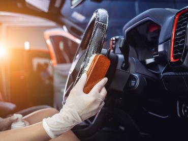 Auto Innenraumreinigung